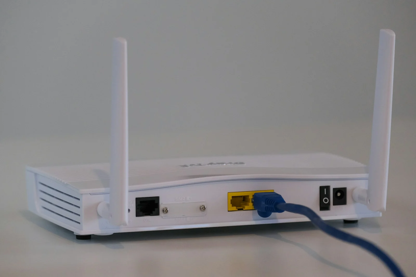 Branchement Ethernet à l’arrière d’un routeur