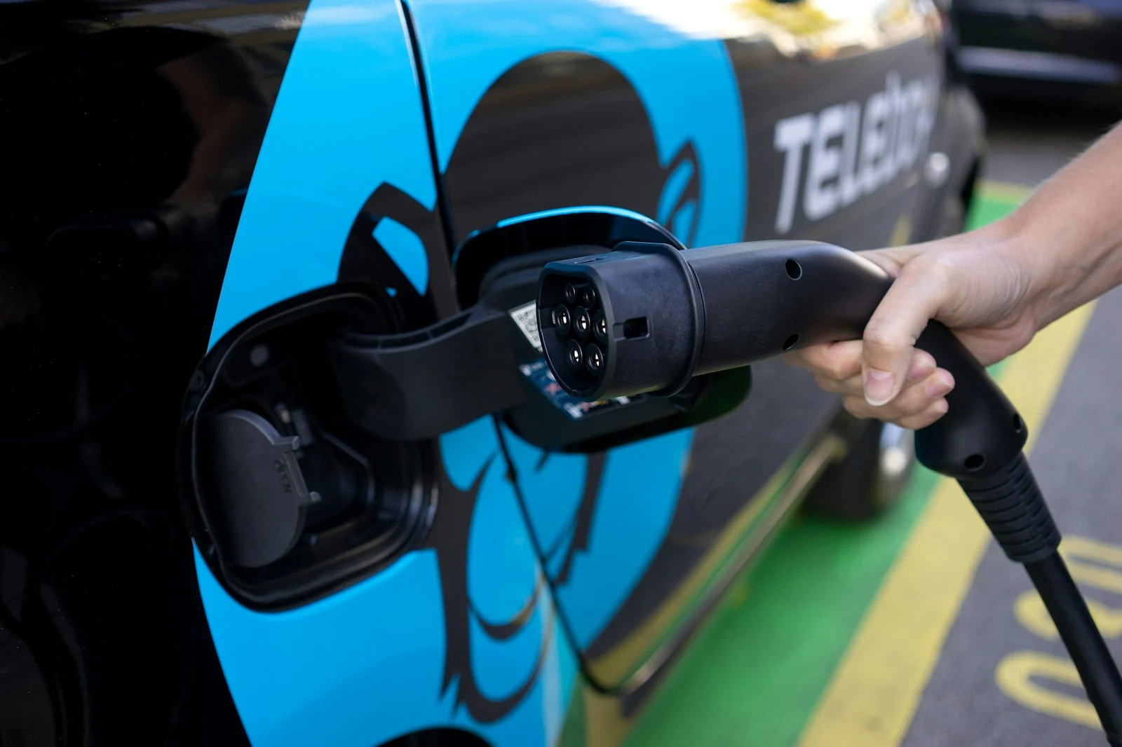 Recharge d’une voiture électrique à Zurich